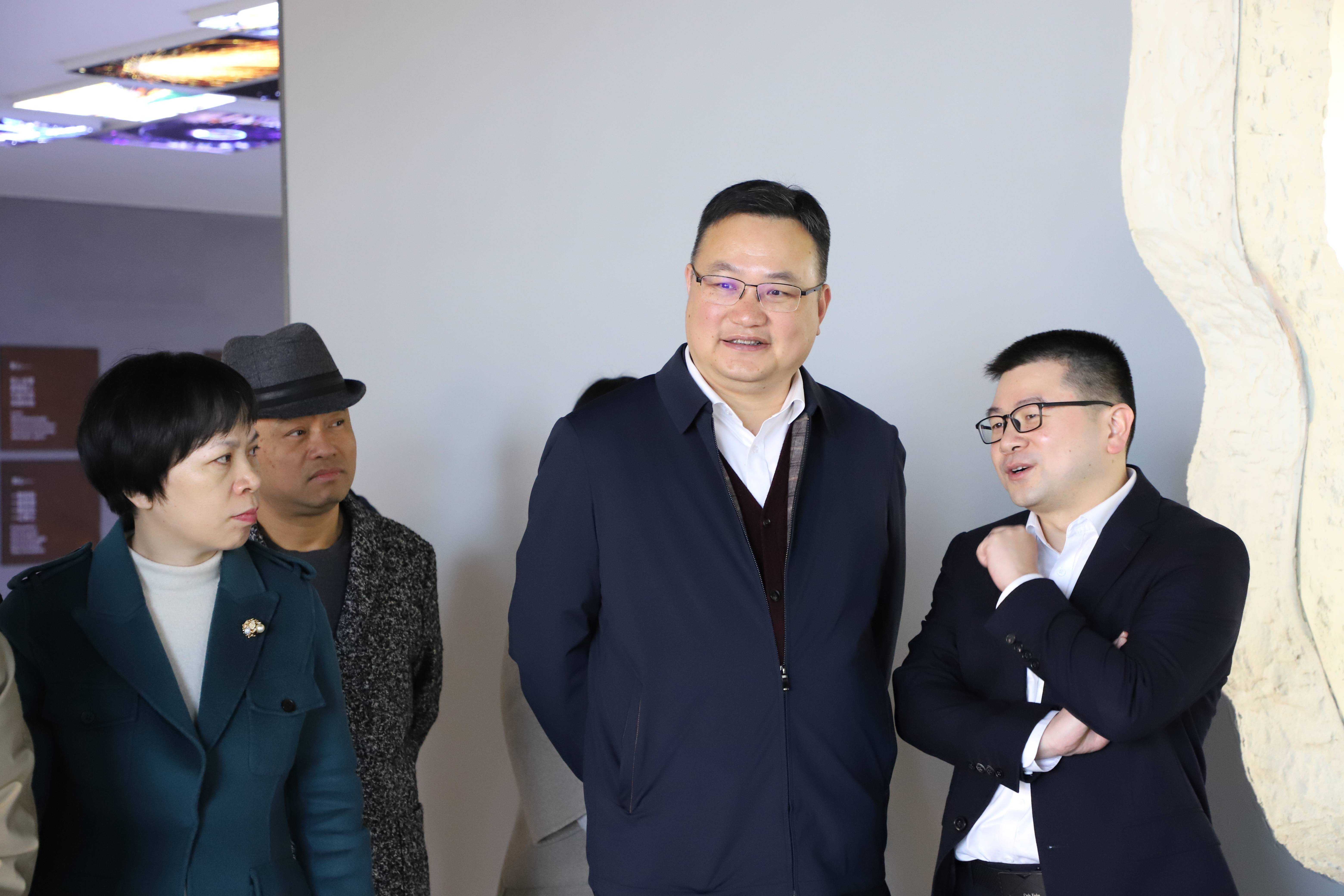 温州市委两新工委副书记卢元策一行莅临泰昌集团调研指导